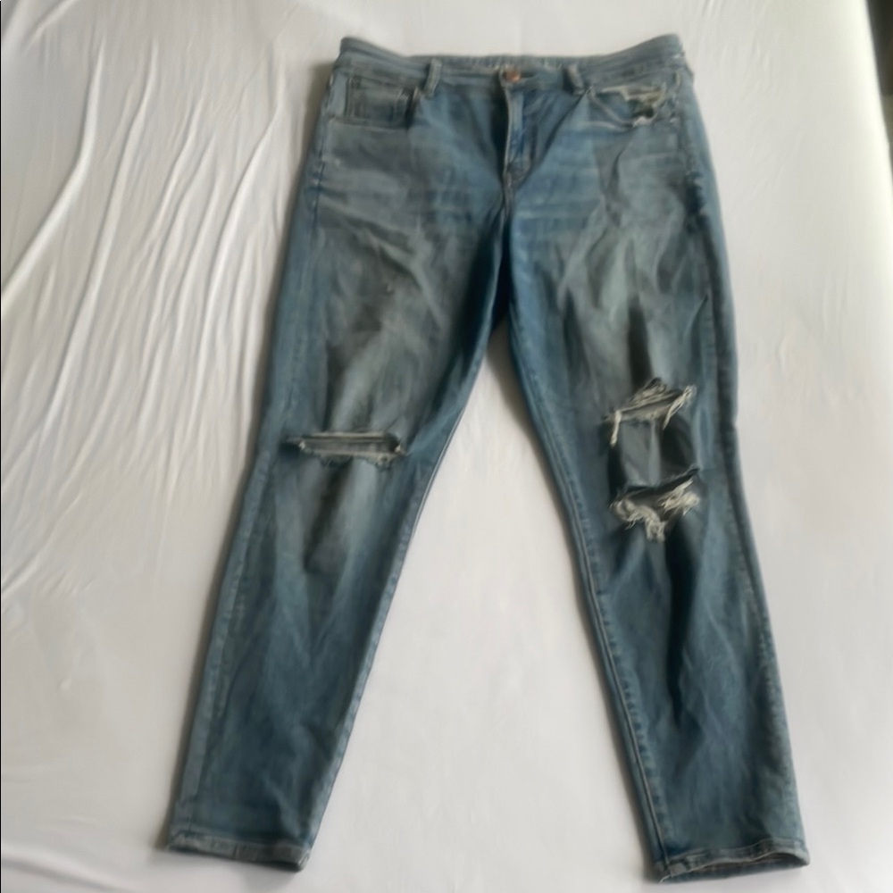 AE Distressed Skinny Blue Jeans